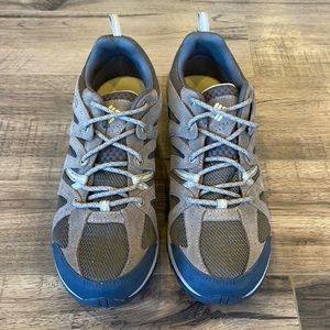 Columbia Waterproof low hiker women’s size 10